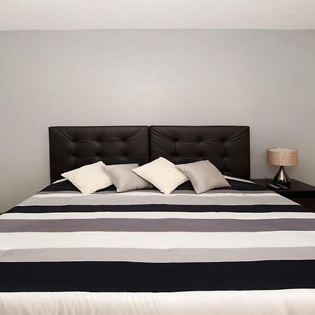 Econosuites Monterrey Buitenkant foto