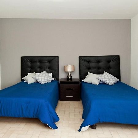 Econosuites Monterrey Buitenkant foto