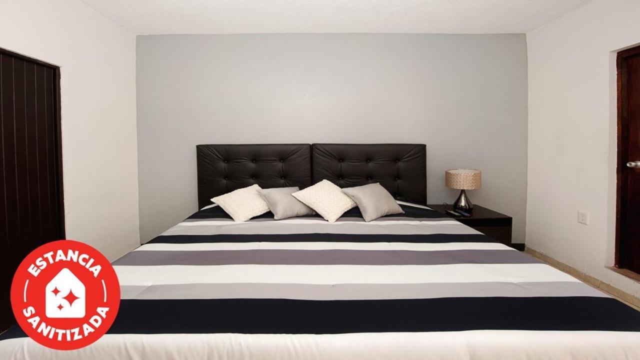 Econosuites Monterrey Buitenkant foto