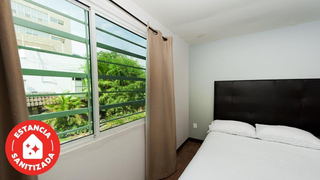 Econosuites Monterrey Buitenkant foto