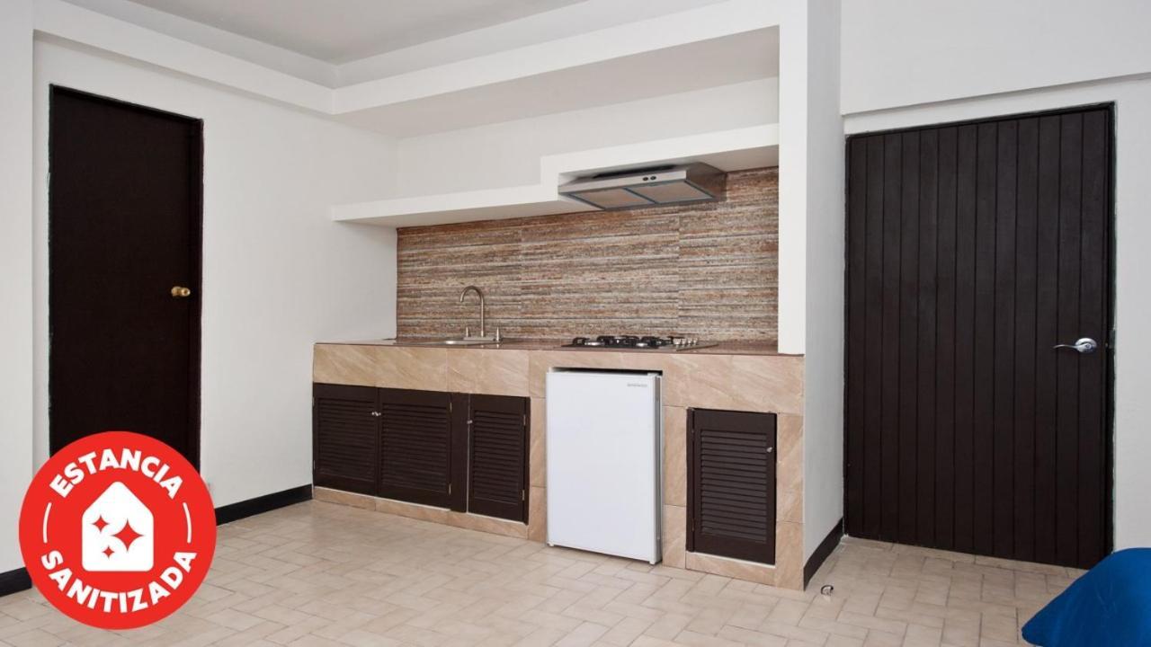 Econosuites Monterrey Buitenkant foto