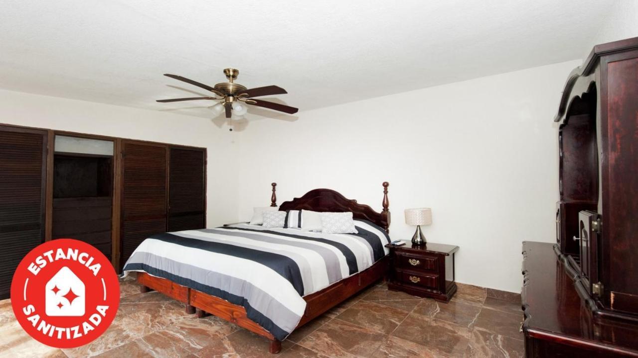 Econosuites Monterrey Buitenkant foto