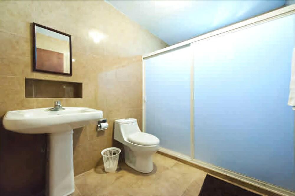Econosuites Monterrey Buitenkant foto