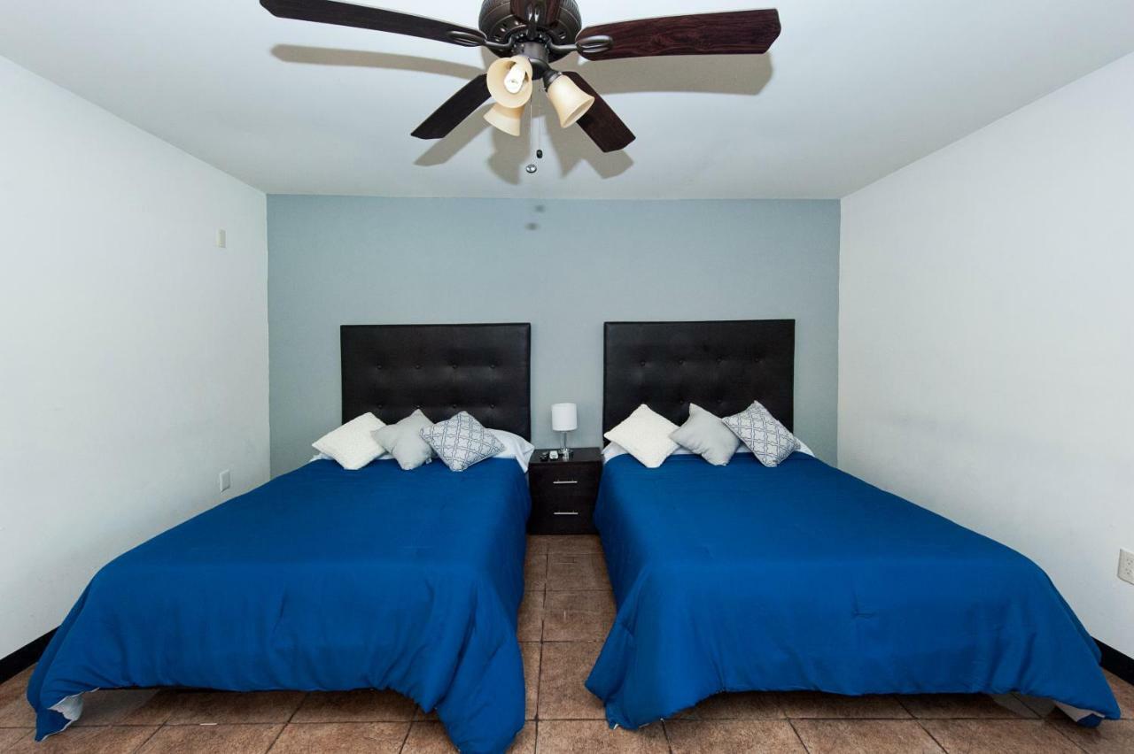 Econosuites Monterrey Buitenkant foto